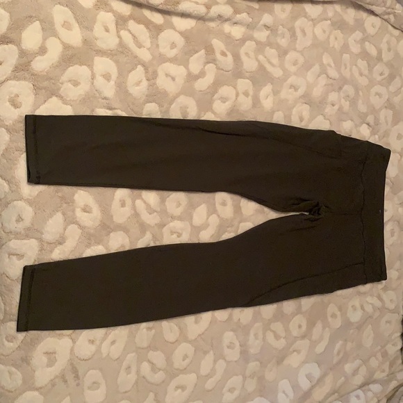 Forever 21 Dark Olive Green Active Leggings Size M - Picture 1 of 2